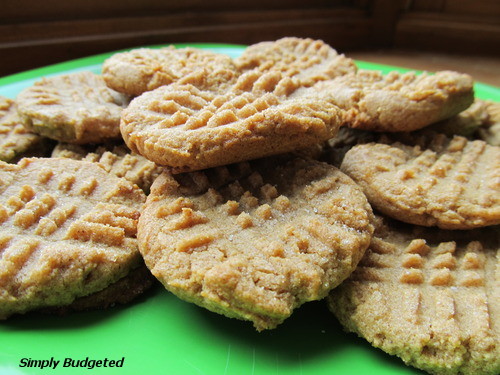 http://www.simplybudgeted.com/wp-content/uploads/2012/04/gluten-free-peanut-butter-cookies.jpg